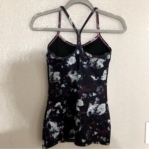 Lululemon Racerback Tank Top Size 4 Floral Built in Bra